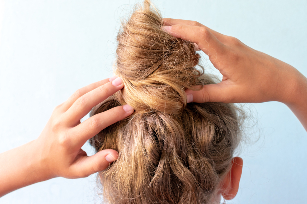 درمان پروتئین تراپی موی آسیب دیده مجعد فر و وز